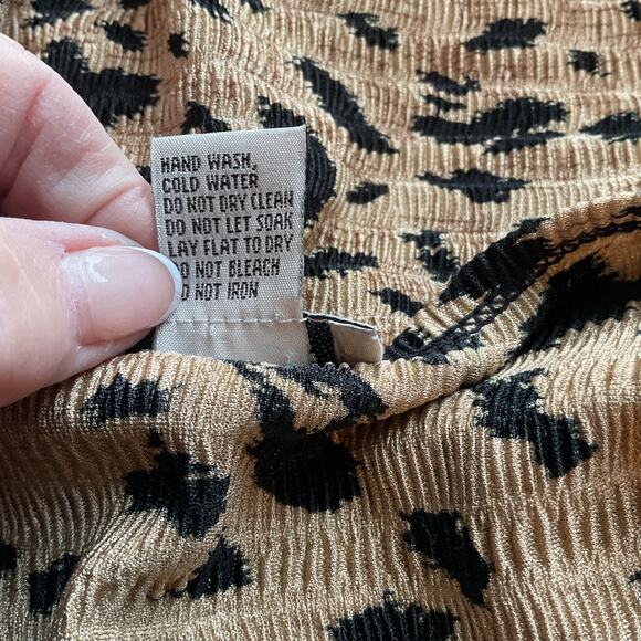 Le Pleat by Rafeal Animal Print Sleeveless Tank Large - Picture 5 of 6